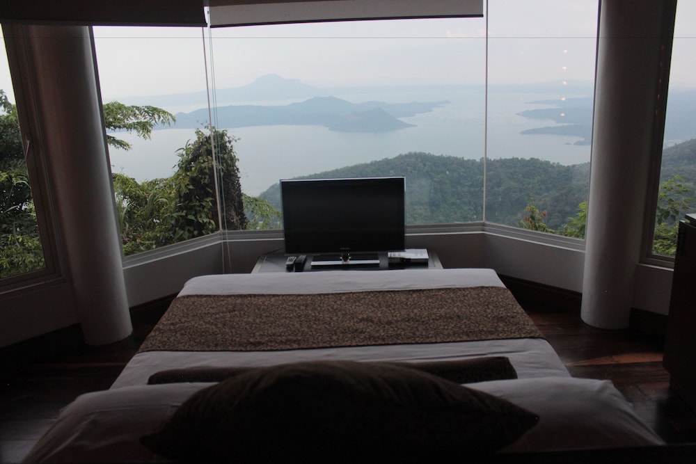 Romantic (Honeymoon Suite) photo 2