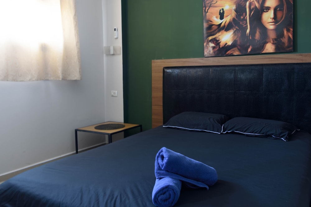 City Studio, 1 Bedroom, City View photo 1