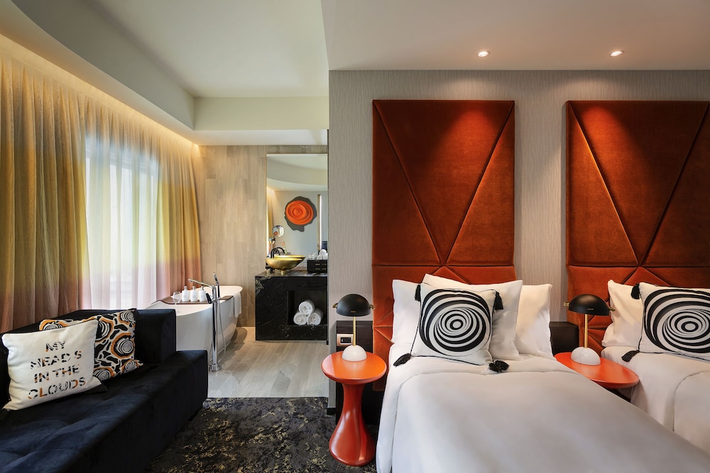 Twin Room, 2 Twin Beds (Collection)