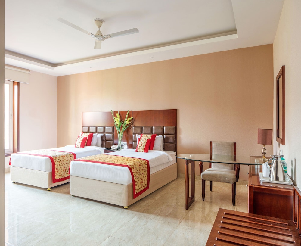 Deluxe Double Room, 1 King Bed - Photo 8