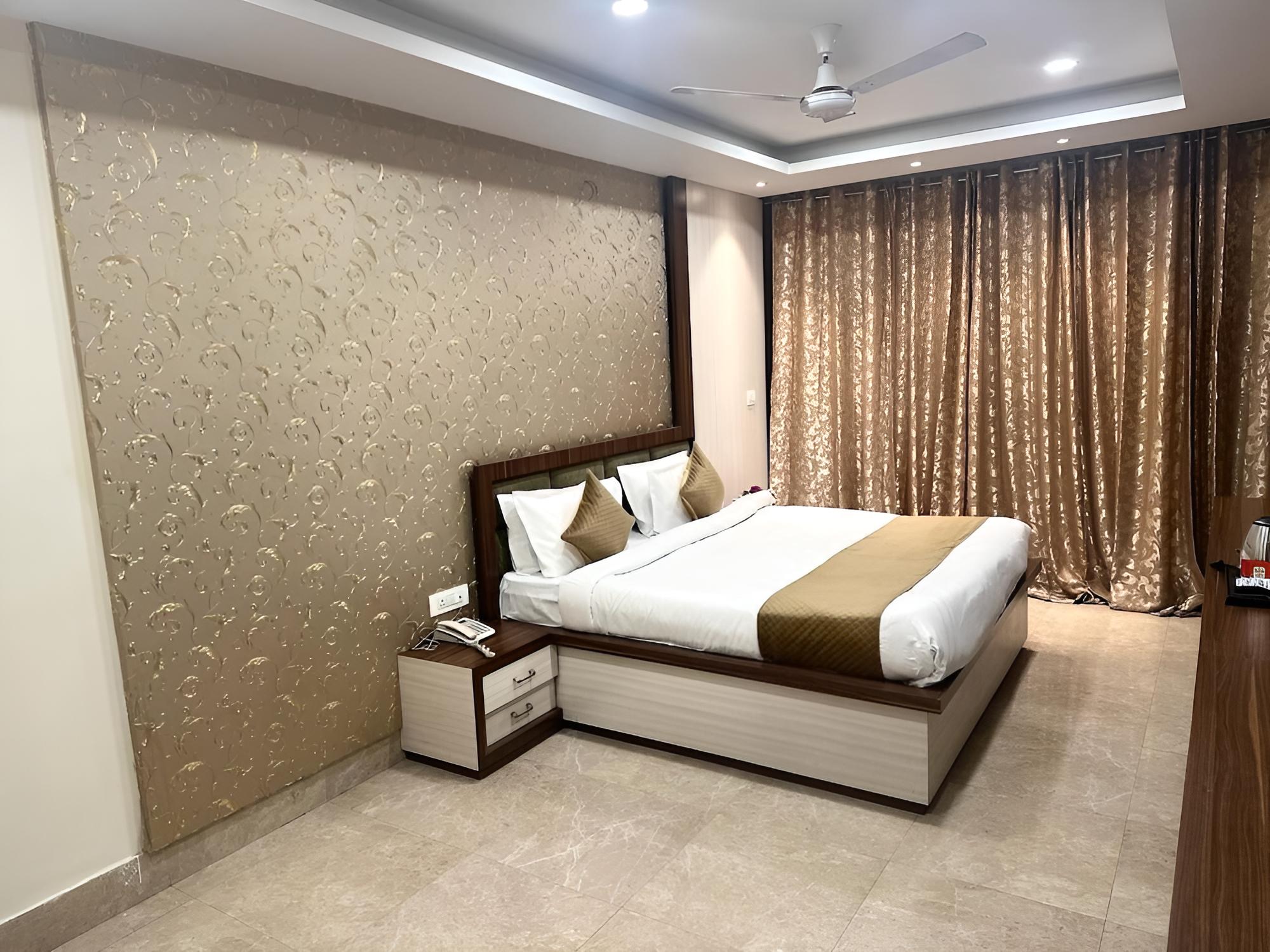 Deluxe Room - Photo 4