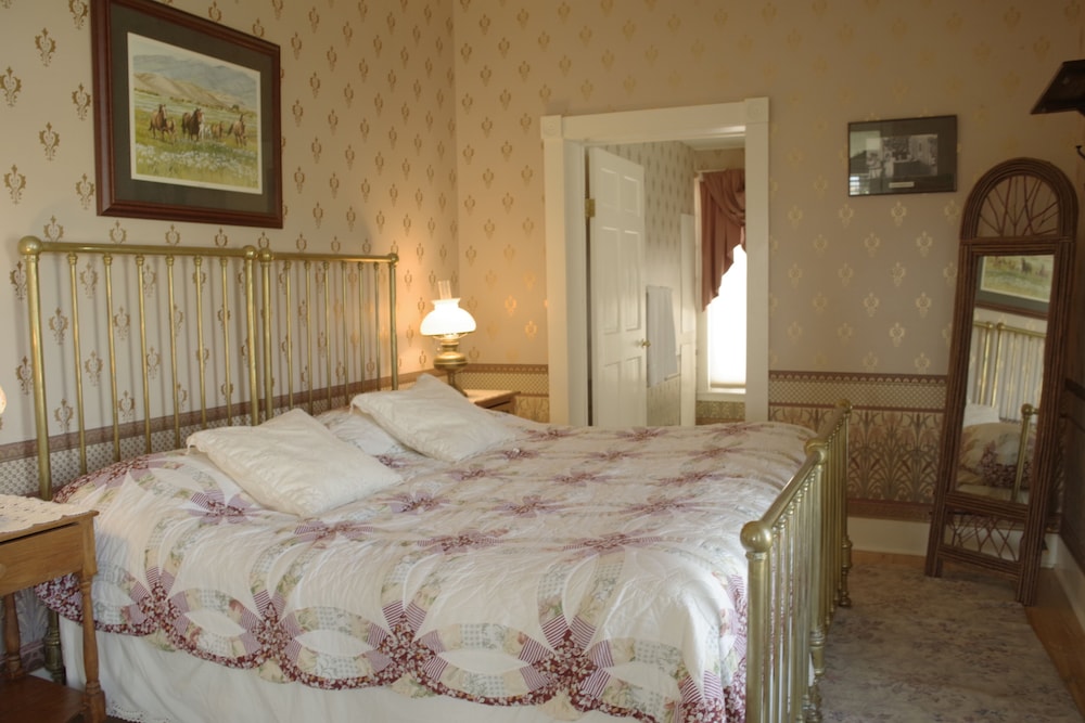 The Della Gammon Room photo 3