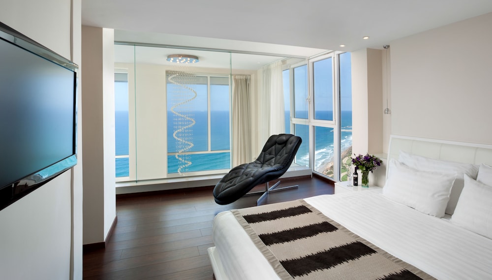 Deluxe Duplex, 1 King Bed with Sofa bed, Sea View