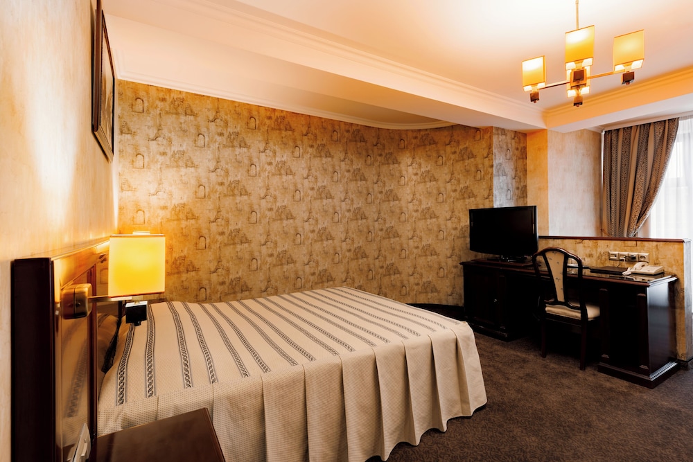 Standard Room photo 2