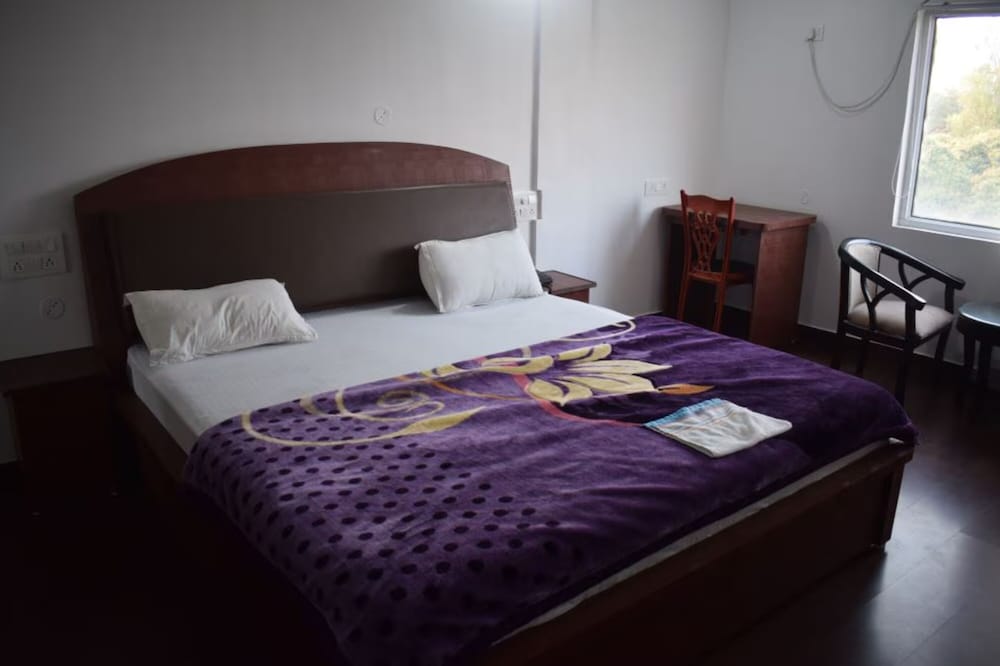 Deluxe Double Room, City View