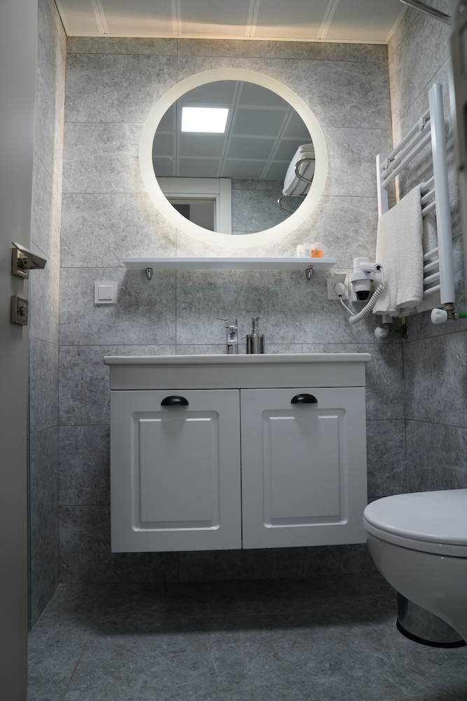 Family Suite, 2 Bedrooms, Accessible, City View photo 2