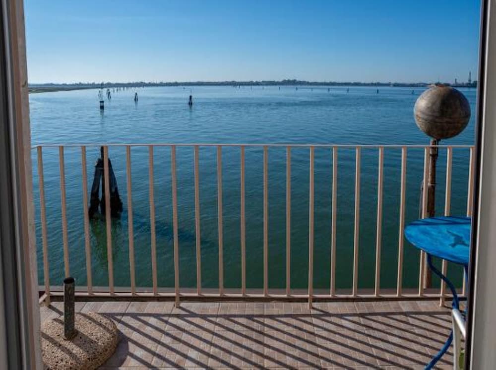 Panoramic Studio, 1 King Bed, Kitchen, Sea View photo 3