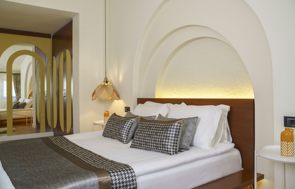 Elite Suite, Terrace, Sea View thumbnail 6