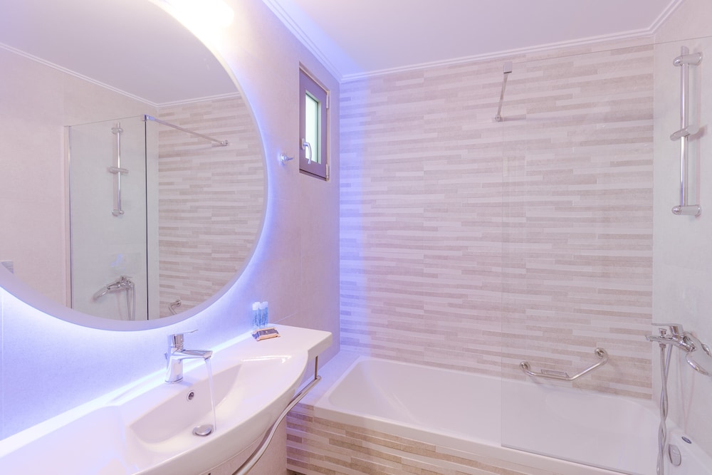 Junior Studio Suite - Photo 8