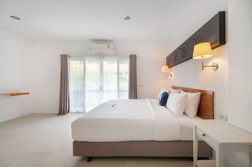 Duplex, Multiple Beds