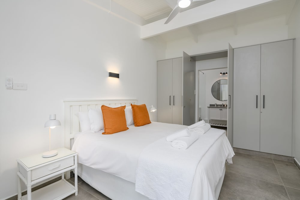 Classic Villa, 4 Bedrooms photo 1