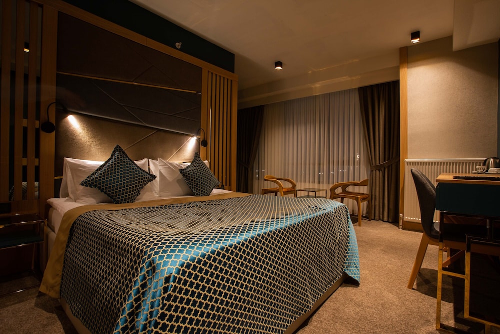 Standard French Bed Room