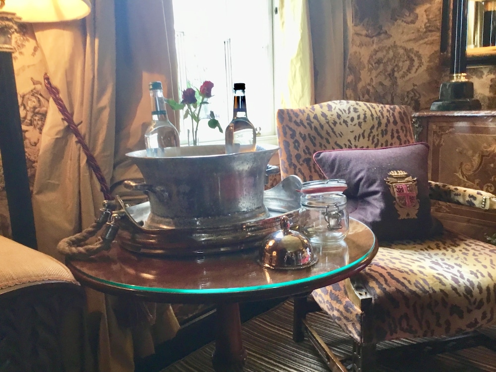 Allan Ramsay Suite - Photo 34