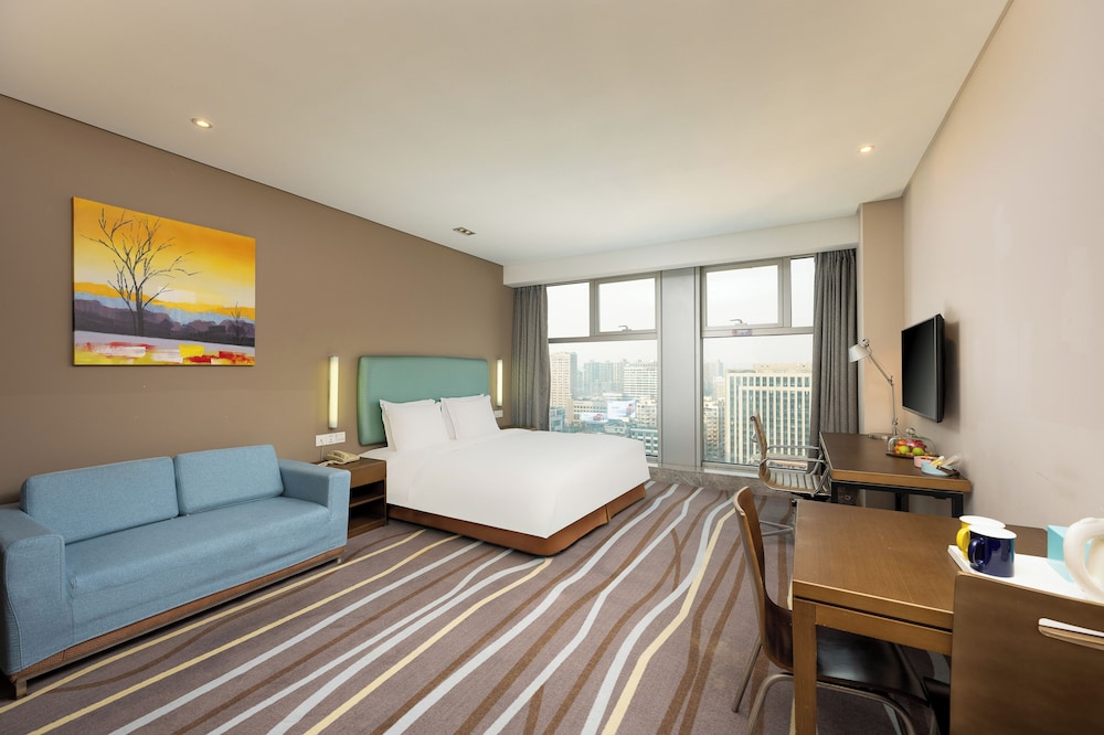 Suite, 1 King Bed