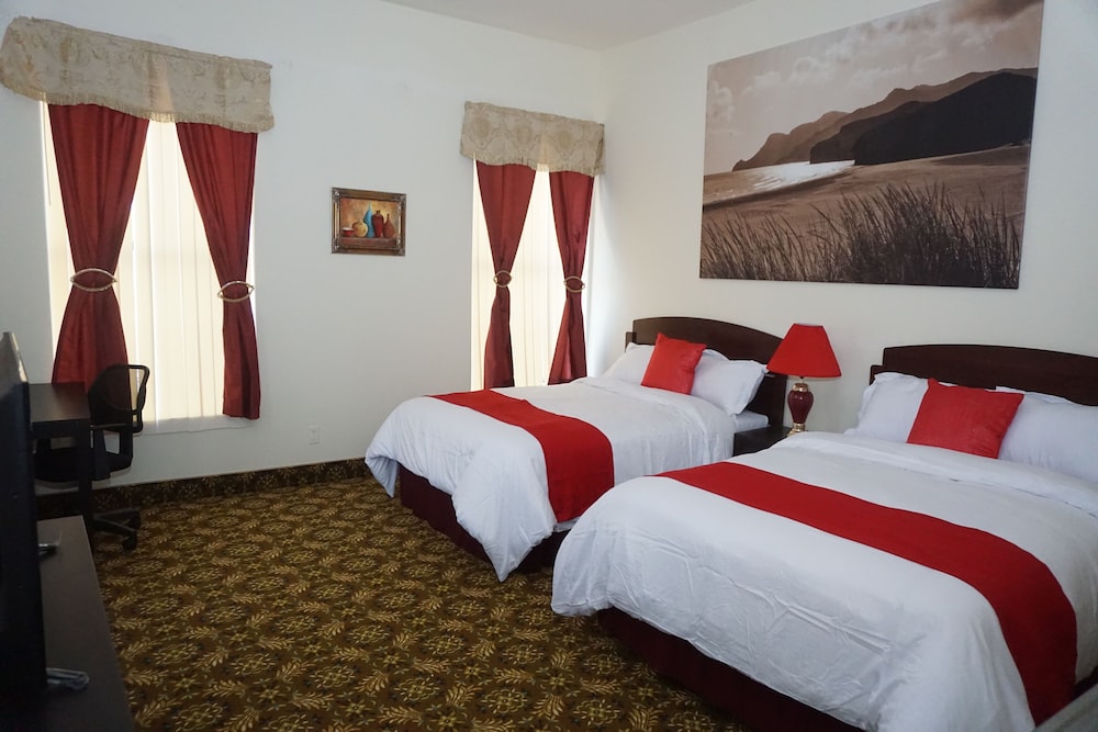 Deluxe Room, 2 Double Beds, Non Smoking, Refrigerator