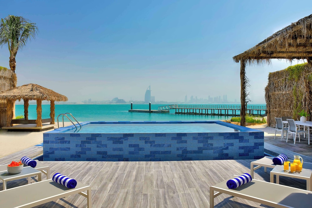 Four Bedroom Beach Pool Villa photo 3