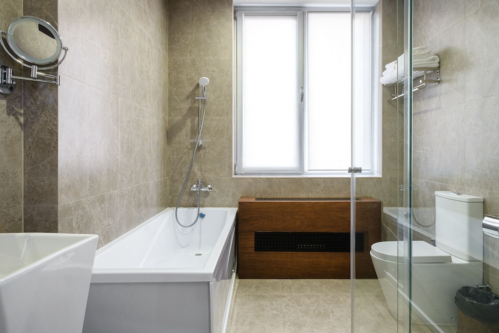Superior Double or Twin Room - Photo 8