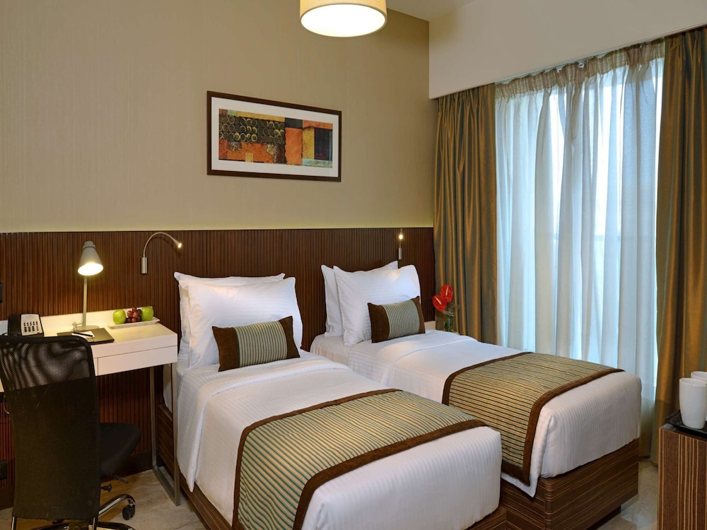 Superior Room, 2 Twin Beds photo 3