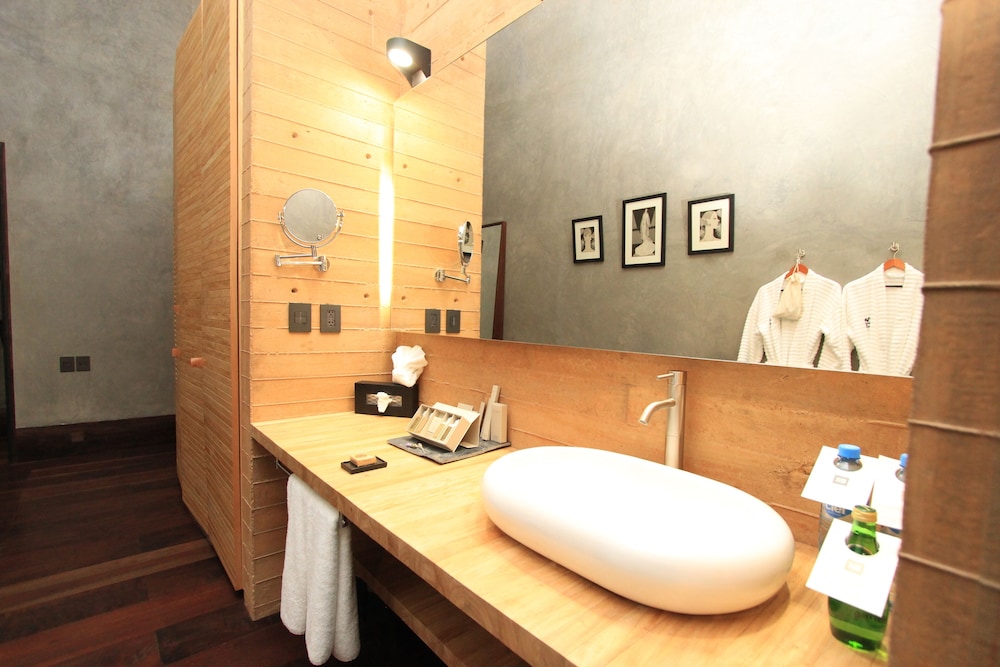 Superior Room - Photo 15