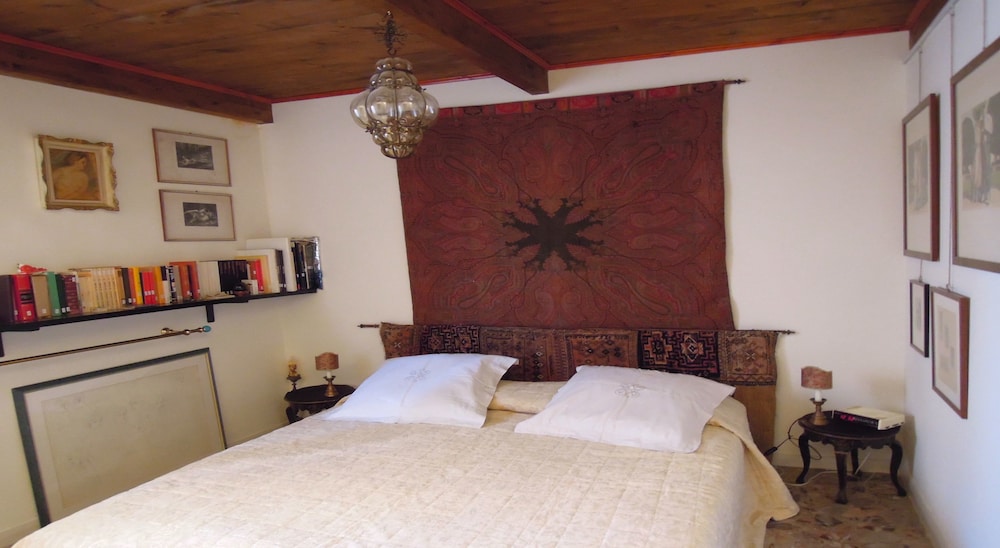 Standard Double Room, Private Bathroom (External) photo 1