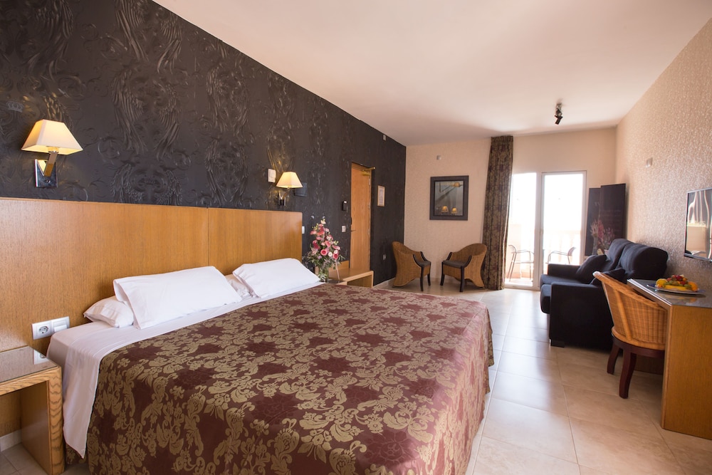 Junior Suite Design - Photo 2