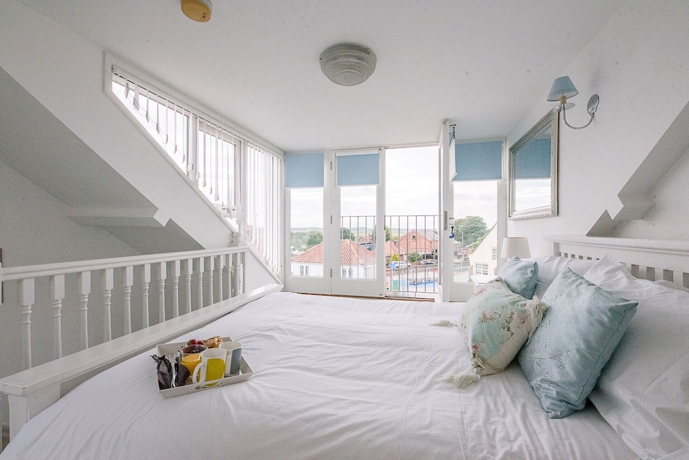 House (2 Bedrooms) photo 3
