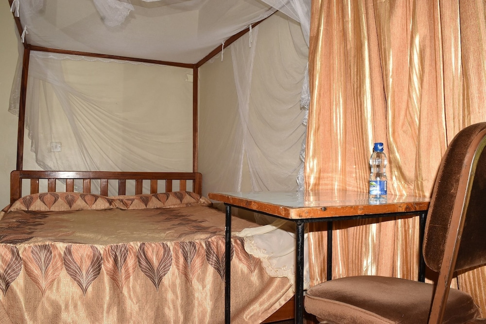 Standard Double Or Twin Room photo 3