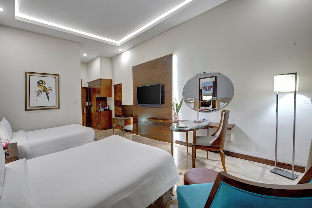 Executive Double or Twin Room, Mountain View photo 3