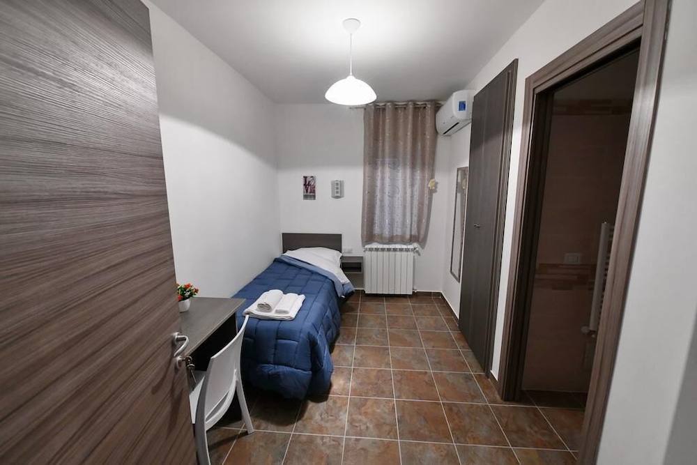 Traditional Single Room