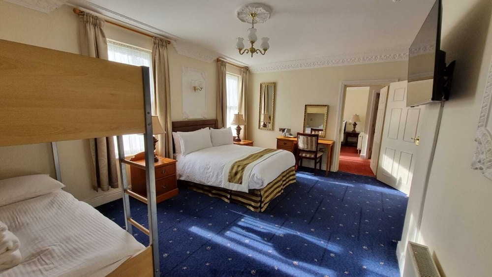 Family Connecting Room