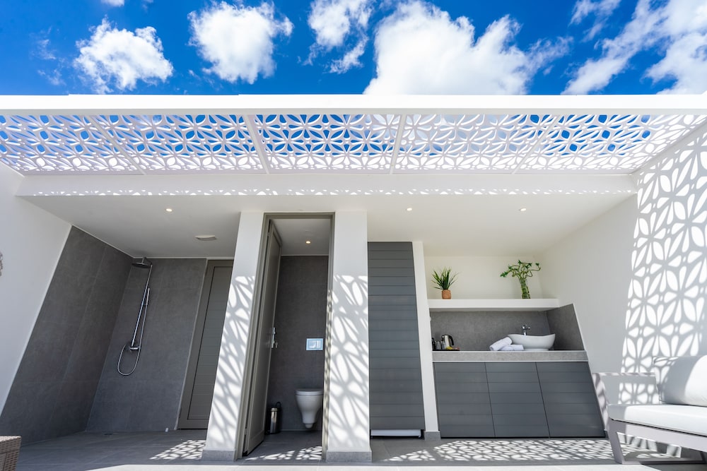 Superior Double with Roof Top Jacuzzi - Photo 4