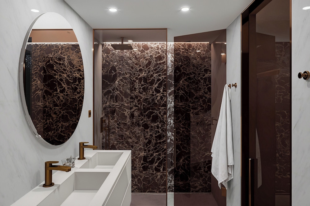 Sol Suite Lateral Sea View