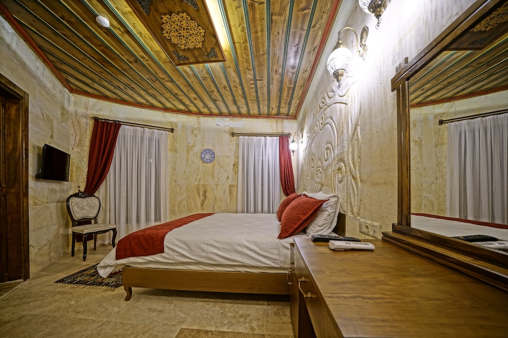 Panoramic Room