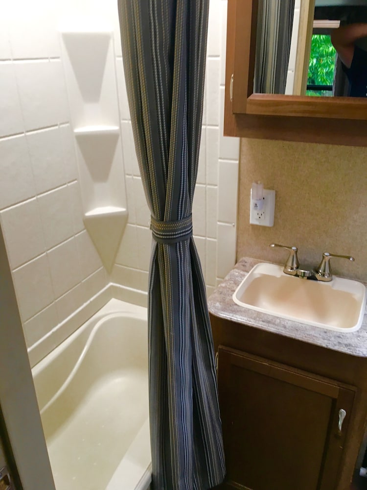 Comfort Mobile Home, 2 Bedrooms photo 3