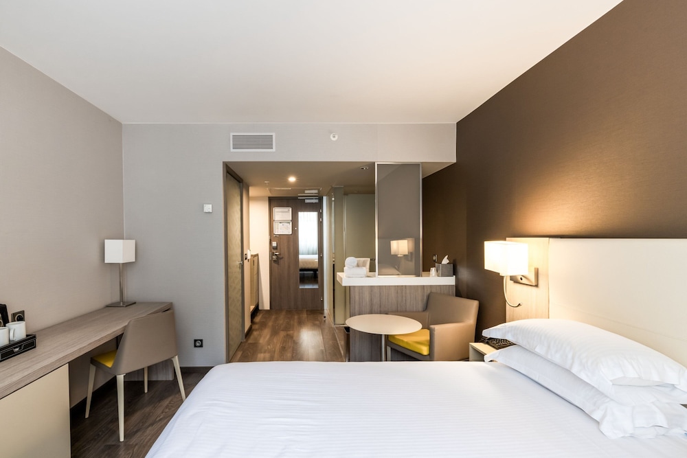 Superior Room, 1 King Bed