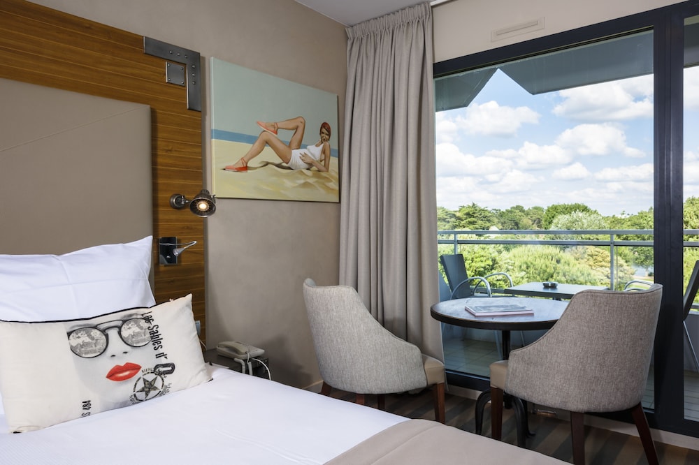 Chambre Classique, 1 lit double et 1 canapé-lit (Overlooking Pine Forest) Chambre Classique, 1 lit double et 1 canapé-lit (Overlooking Pine Forest)