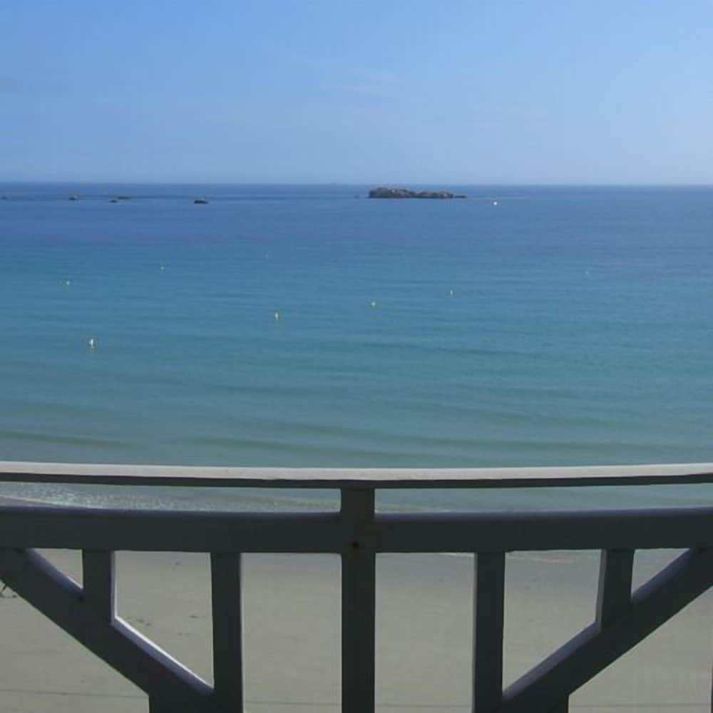 Apartment, 2 Bedrooms, Balcony, Sea View photo 2