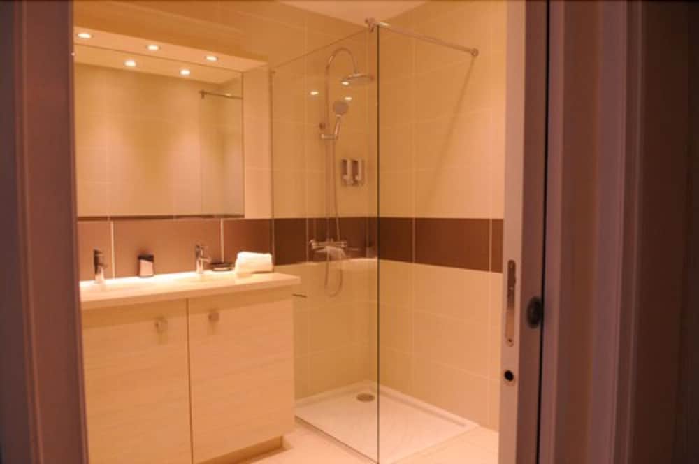 Villa photo 2