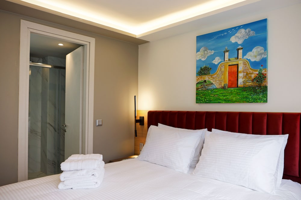 Classic Double or Twin Room photo 2