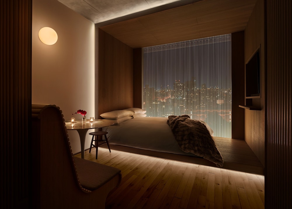 Room, 1 King Bed (Great View) photo 1