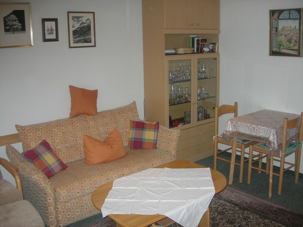 Apartment (ST 2A) photo 3