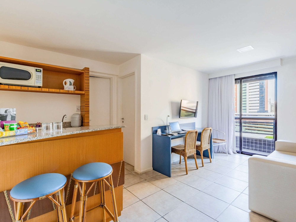 Standard Room, Multiple Beds (Twin) - Photo 9