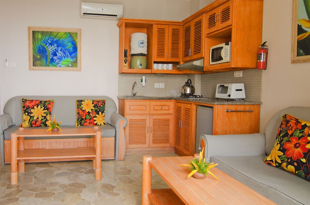 Two Bedroom Deluxe - Photo 6