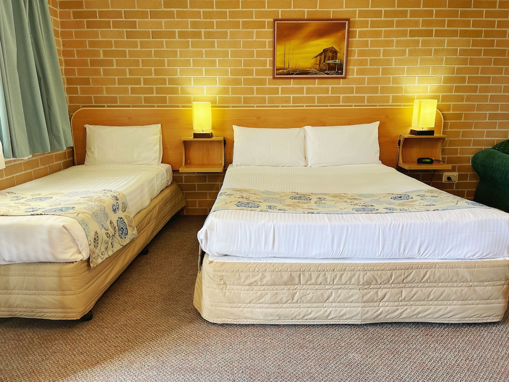 Deluxe Twin Room, photo 7