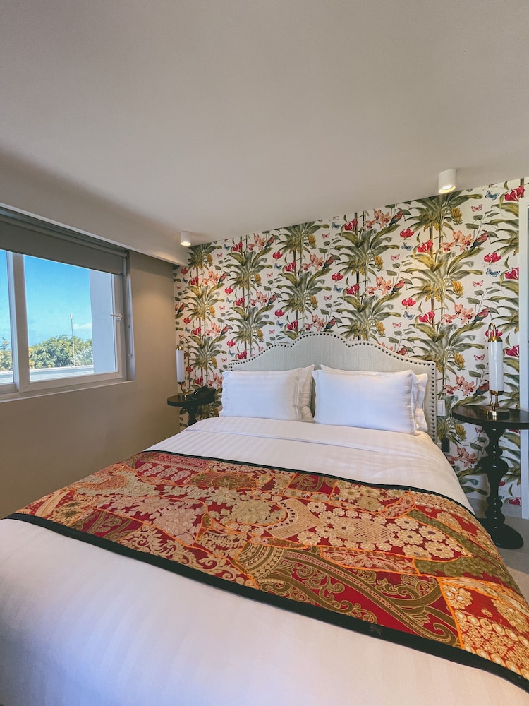 Luxury Room photo 2