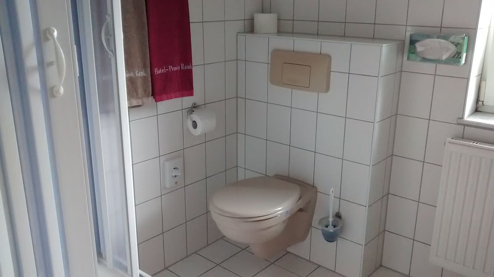 Comfort Twin Room, Private Bathroom - Photo 5