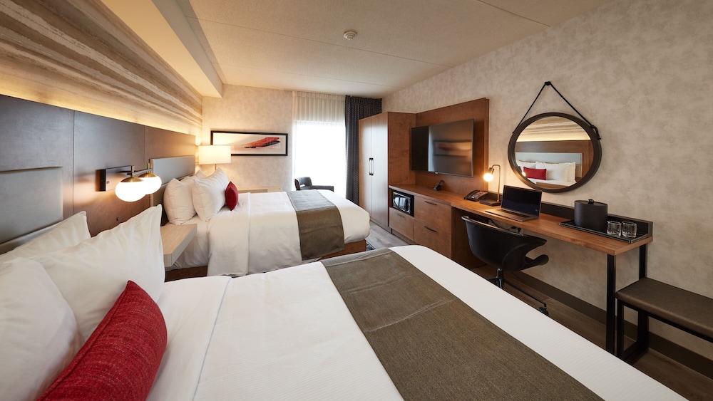 Business Room, 2 Queen Beds - Photo 1