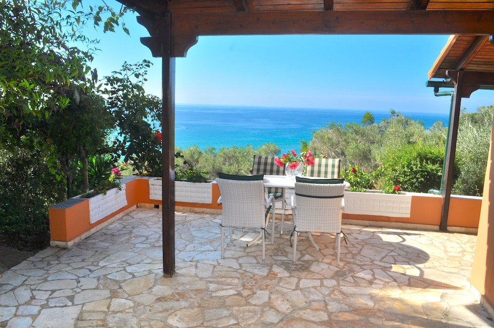 Apartment, 2 Bedrooms, Smoking, Balcony