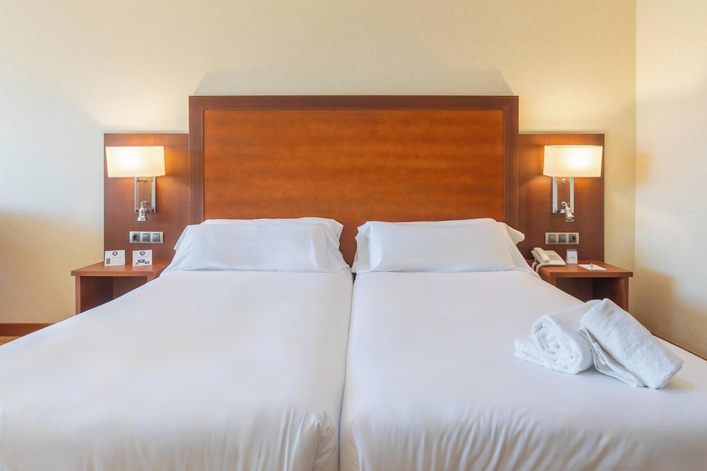 Double Or Twin Room - Photo 7
