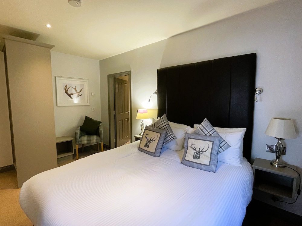 Lake View Lodge - Sleeps 2 Guests (Self Catering) photo 1